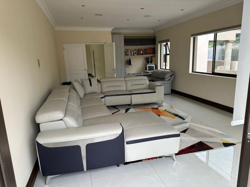 5 Bedroom Property for Sale in Golf View North West